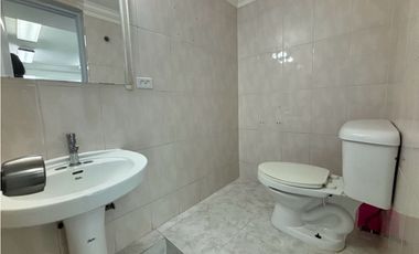 ALQUILER OFICINA EN BELLA VISTA REFORMADA (DV)
