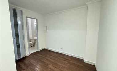 ALQUILER OFICINA EN BELLA VISTA REFORMADA (DV)
