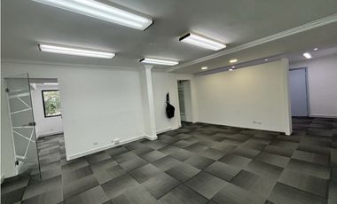 ALQUILER OFICINA EN BELLA VISTA REFORMADA (DV)