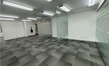 ALQUILER OFICINA EN BELLA VISTA REFORMADA (DV)