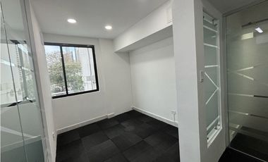 ALQUILER OFICINA EN BELLA VISTA REFORMADA (DV)