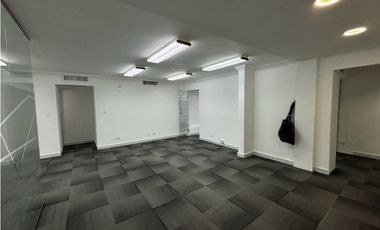 ALQUILER OFICINA EN BELLA VISTA REFORMADA (DV)