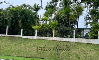 CASA EN VENTA EN COCO DEL MAR 1,257 M2 Terreno, Construcción 237 M2