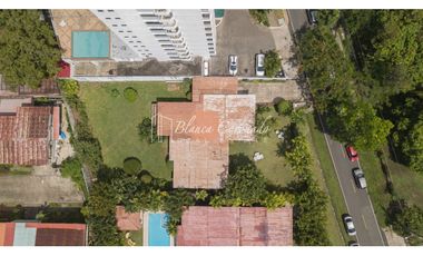 CASA EN VENTA EN COCO DEL MAR 1,257 M2 Terreno, Construcción 237 M2