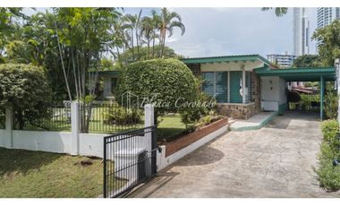 CASA EN VENTA EN COCO DEL MAR 1,257 M2 Terreno, Construcción 237 M2