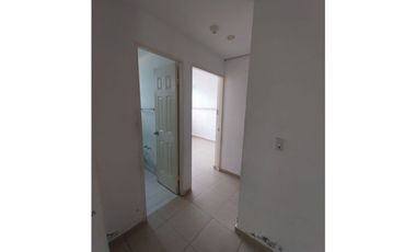 SE VENDE APARTAMENTO PH Mystic Hills TORRE 400