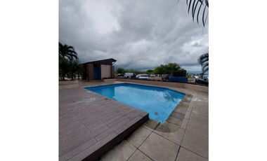 SE VENDE APARTAMENTO PH Mystic Hills TORRE 400