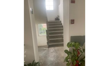 SE VENDE APARTAMENTO PH Mystic Hills TORRE 400