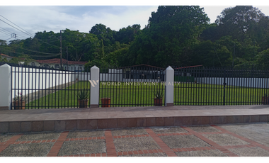 Venta de Casa en La Alameda ideal para Embajadas