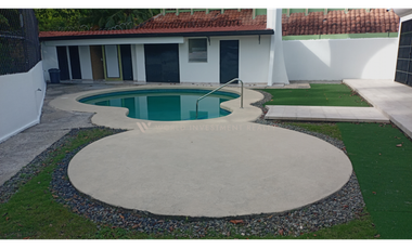 Venta de Casa en La Alameda ideal para Embajadas