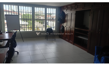 Venta de Casa en La Alameda ideal para Embajadas