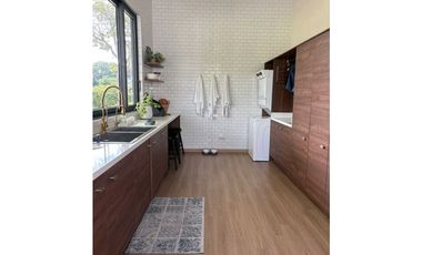 Hermosa Finca Ecuestre de 3.6 Hectáreas en San Carlos