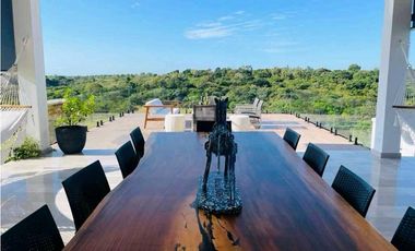 Hermosa Finca Ecuestre de 3.6 Hectáreas en San Carlos