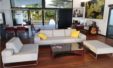 VENTA ISLA PRIVADA ISLA COLON BOCAS DEL TORO