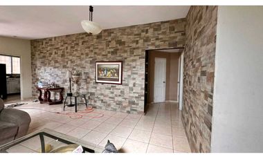 VENDO CASA BRISAS DEL GOLF OCCIDENTE