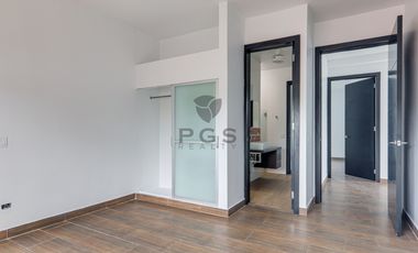 PH Minimal Houses, Altos del Golf – Amplia casa en Alquiler