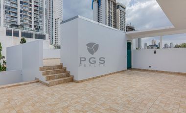PH Minimal Houses, Altos del Golf – Amplia casa en Alquiler