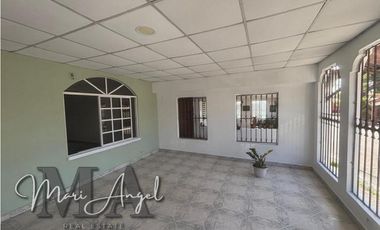 Alquiler de Casa en Villa Lucre