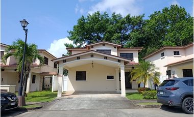 Casa en venta en Sunset Hills, Costa Verde – La Chorrera