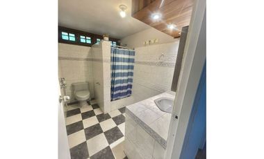 VENDO CASA EN URB. LAS CUMBRES, NATURALEZA PRIVILEGIADA