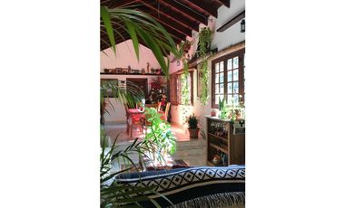 VENDO CASA EN URB. LAS CUMBRES, NATURALEZA PRIVILEGIADA