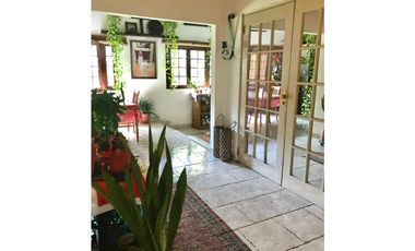 VENDO CASA EN URB. LAS CUMBRES, NATURALEZA PRIVILEGIADA