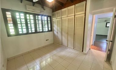 VENDO CASA EN URB. LAS CUMBRES, NATURALEZA PRIVILEGIADA