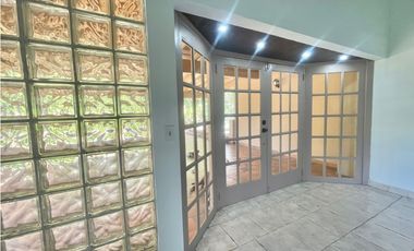 VENDO CASA EN URB. LAS CUMBRES, NATURALEZA PRIVILEGIADA