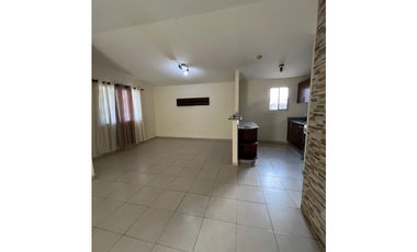 ALQULO CASA EN LA CHORRERA, 120M2, 3 RECAMARAS, BARRIADA CERRADA.