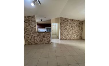 ALQULO CASA EN LA CHORRERA, 120M2, 3 RECAMARAS, BARRIADA CERRADA.