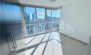 VENDO APARTAMENTO EN BELLA VISTA, 3 RECAMARAS, 180M2, CON TERRAZA.