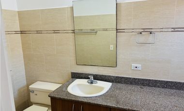 Casa en Venta / Alquiler – Villa Alta