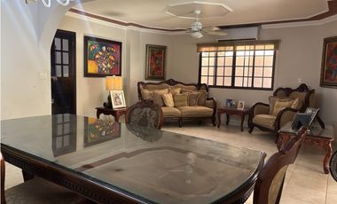 Casa en Venta – Villas del Golf