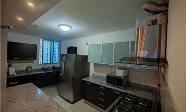 ALQUILO APARTAMENTO EN SAN FRANCISCO, 3 RECAMARAS, AMOBLADO, 185M2.