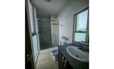 ALQUILO APARTAMENTO EN SAN FRANCISCO, 3 RECAMARAS, AMOBLADO, 185M2.