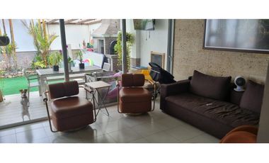 VENDO CASA QUINTA DE VERSALLES MODELO MARSELLA