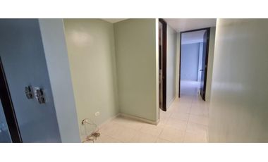 Apartamento en alquiler en PH Macgregor Point – Condado del Rey