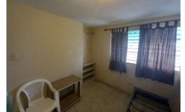 VENDO CASA EN ESQUINA URB. ALTO DE MIRAFLORES