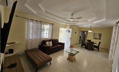 Venta/Alquiler de casa en Villas del Golf, Chitré