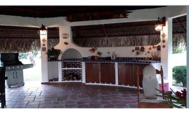 CASA EN VENTA O ALQUILER EN EL VALLE DE ANTÓN 1.8 HECTREAS