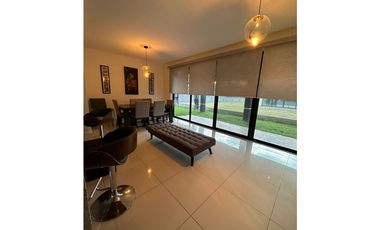 Residencia de esquina amueblada - Riverview - Costa Verde