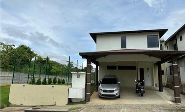 Residencia de esquina amueblada - Riverview - Costa Verde