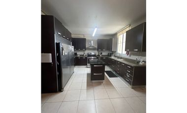 VENDO APARTAMENTO, PUNTA PACIFICA, 3 RECAMARAS, TIPO LOFT, 267M2.