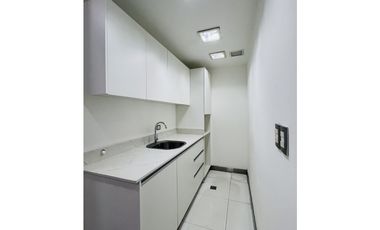 ALQUILO OFICINA EN PUNTA PACIFICA, TORRES LAS AMERICAS, 210M2.