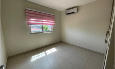 VENTA CASA RESERVAS VERSALLES (DV)