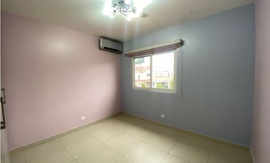 VENTA CASA RESERVAS VERSALLES (DV)