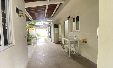 VENTA CASA RESERVAS VERSALLES (DV)