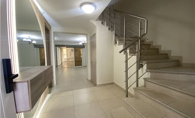 VENTA CASA RESERVAS VERSALLES (DV)