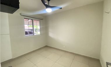 VENTA CASA RESERVAS VERSALLES (DV)