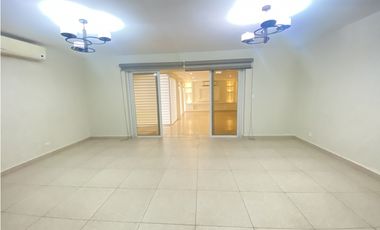 VENTA CASA RESERVAS VERSALLES (DV)